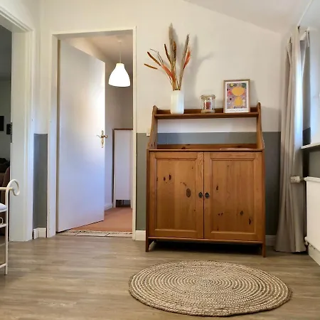Oma Tilly's Ferienwohnung דירה