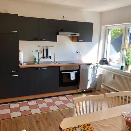 Oma Tilly's Ferienwohnung בורדלום