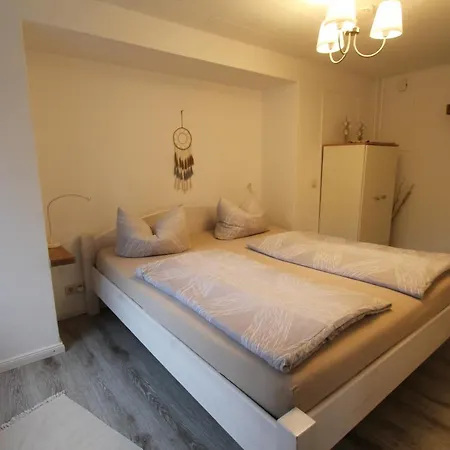 Oma Tilly's Ferienwohnung דירה *
